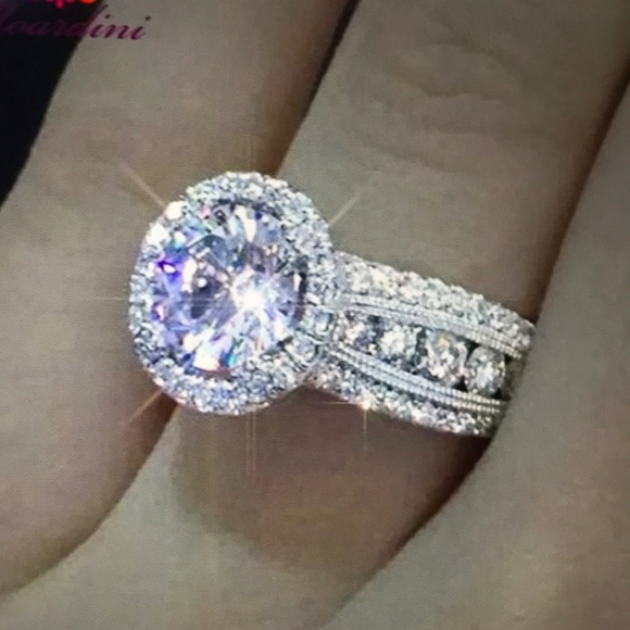 Jewelry - 925 Sterling Silver luxury Classic Ring. NWT🎁